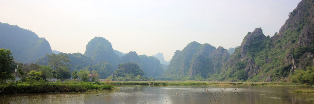 baie halong terrestre vietnam